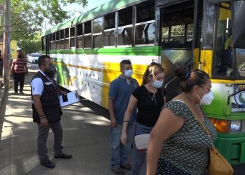 El VMT verifica medidas sanitarias en los buses en Morazán y San Miguel