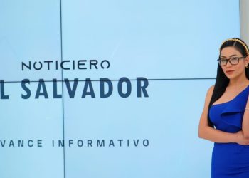 La presentadora salvadoreña, Paola Orantes, se convierte en el nuevo rostro de Noticiero El Salvador