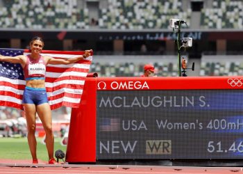 La estadounidense McLaughlin, oro olímpico con récord mundial en 400 m vallas