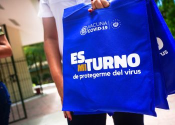 Gobierno de El Salvador inspecciona cumplimiento de protocolos contra la COVID-19 en parques recreativos del ISTU