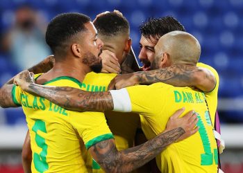 Brasil se consagra bicampeón olímpico tras ganar a España 2-1 en tiempo extra