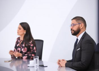 Primer exfuncionario del FMLN a comparecencia por sobresueldos