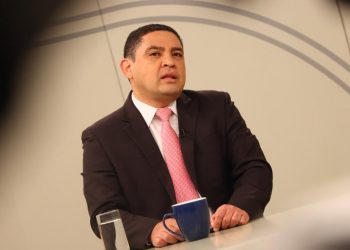 «FMLN no solo engañó al pueblo, lo estafó»: asesor jurídico de la presidencia