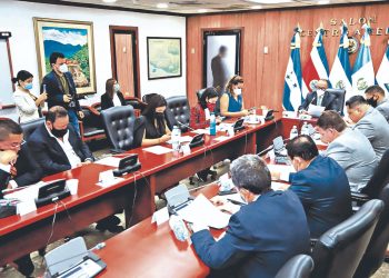 Asamblea recibe nómina de la Corte para el CNJ