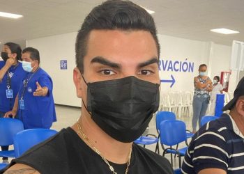 VIDEO/ René Valdivieso recibe la segunda dosis contra la COVID-19 y esta fue su reacción