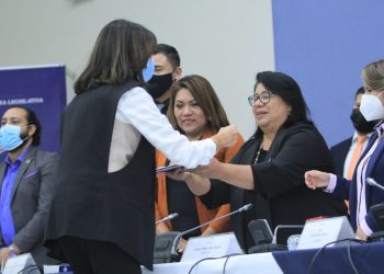 Comisión ad hoc completa fase de consulta para ley del agua