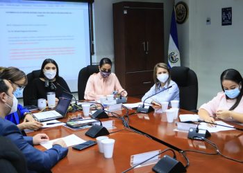 Comisión acuerda aumentar penas por difusión de información o pornografía que denigre a las mujeres