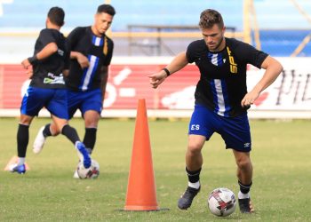 La Selecta trabajó este domingo con los legionarios Enrico Dueñas, Eriq Zavaleta, Joaquín Rivas y Wálmer Martínez