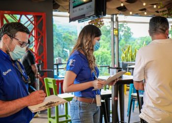 Empresas turísticas se unen para incentivar la vacunación ante vacaciones agostinas