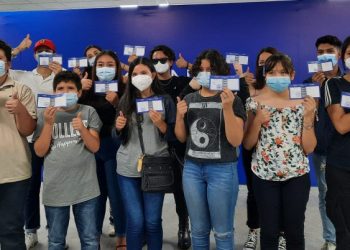 Gran afluencia de jóvenes este lunes en el Megacentro de Vacunación