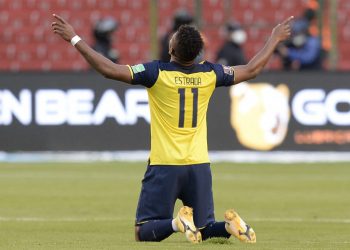 Ecuador doblega 2-0 a Paraguay y retoma la senda hacia Catar 2022