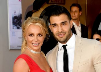 Britney Spears anunció su compromiso con Sam Asghari