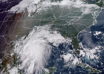 La tormenta tropical Nicholas amenaza la costa de Texas