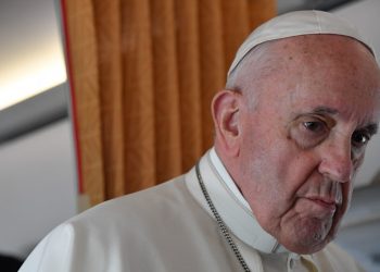 Papa condena el aborto pero pide un enfoque «pastoral»