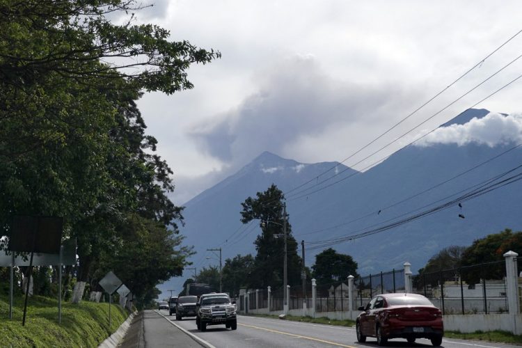 Alotenango, departamento de Sacatepéquez, 65 km al sureste de la ciudad de Guatemala, el 23 de septiembre de 2021. FOTO / AFP