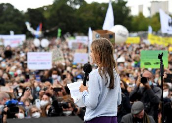 Greta Thunberg participa en protestas por el clima en Alemania a dos días de elecciones