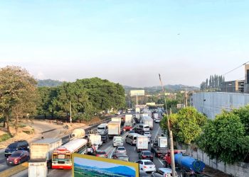 La modernización del transporte público es una de las soluciones para el tráfico: ministro de Obras Públicas