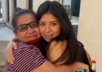 Una joven de Florida secuestrada hace casi 14 años se reencuentra con su madre