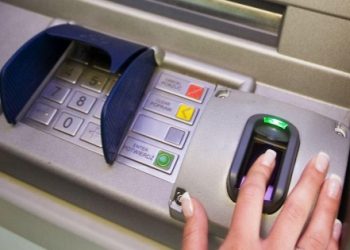 Desmantelan banda que filmaba tutoriales sobre cómo hacer explotar cajeros automáticos en Europa