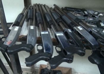 Autoridades han decomisado más de 6,300 armas de fuego durante gestión del presidente Bukele