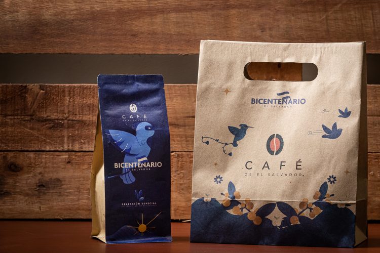 La marca contempla una  selección de lo mejor del grano de oro salvadoreño, un nuevo diseño de vaso térmico y una presentación limitada que estarán al alcance de los salvadoreños. Foto / Diario El Salvador.