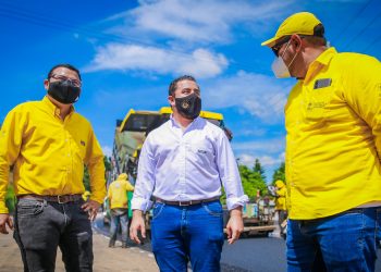 Ministro de Obras Públicas supervisa avance del periférico Claudia Lars