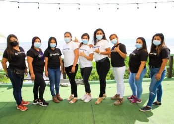 Migrantes retornadas alistan apertura de negocios en Surf City