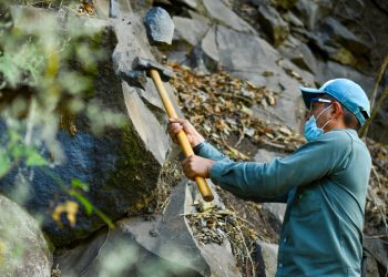 La geología explora el potencial geotérmico de El Salvador