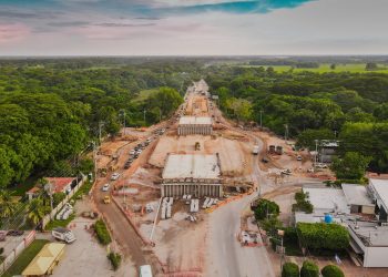 Paso a desnivel Comalapa tiene 70% de avance