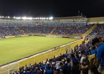 El Norte puso el ambiente en el coloso de Monserrat previo al inicio del duelo ante Estados Unidos