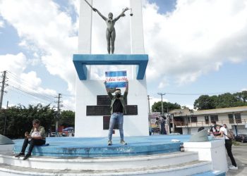 Fracasa protesta contra el presidente Bukele en San Salvador