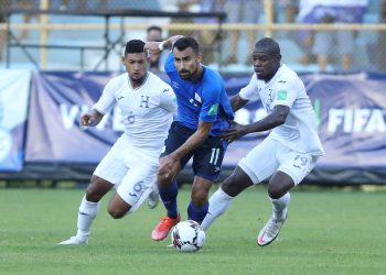 El Salvador empató sin goles ante Honduras y sigue sin poder anotar en la octogonal