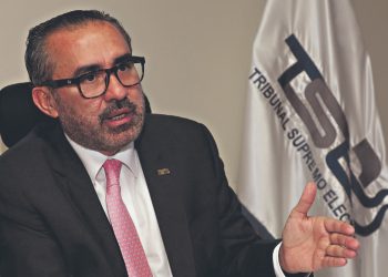 El TSE reitera que acatará sentencia de reelección