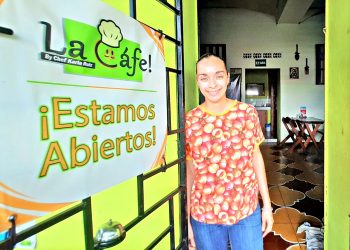 La Cáfe, en Santa Ana, promociona el combo Chivo