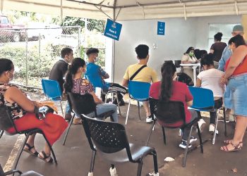En Sesori colocan 500 vacunas a diario