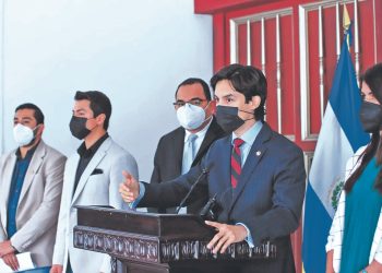 Acuerdan condonar deudas para 400,000 usuarios de ANDA