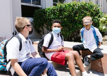 Gobierno de EE. UU. abre una investigación por el veto a las mascarillas en escuelas de Florida