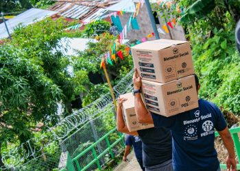 Gobierno de El Salvador continúa con la entrega de paquetes alimentarios a familias de La Paz