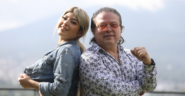 Estos dos artistas han creado una nueva versión de la canción "Sabrosa Cumbia". Foto/Diego García