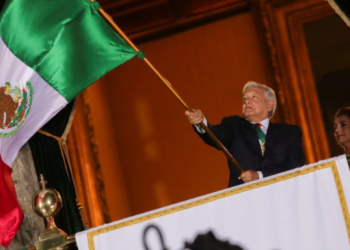 México celebra otro aniversario de su independencia sin público en el Zócalo