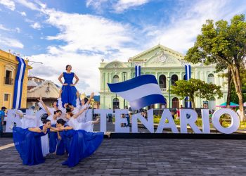 Música, danza y coros en las galas del bicentenario