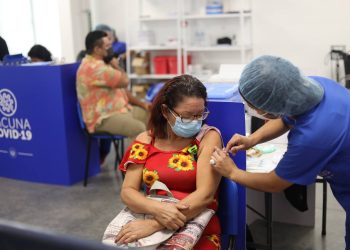 El Salvador está entre los 50 países con mejores tasas de vacunación contra Covid-19 en el mundo