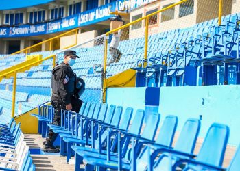 PNC realiza registro preventivo en Estadio Cuscatlán por partido entre El Salvador y EE. UU.