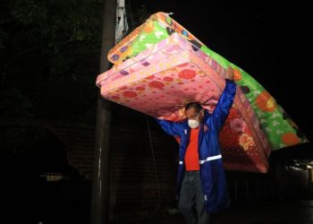 Más de 100 familias afectadas por lluvias en Chalatenango reciben apoyo del Gobierno salvadoreño