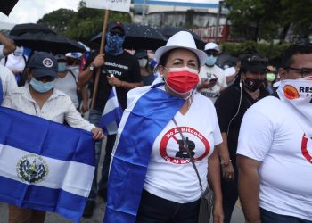 Exfuncionarios de oposición se sumaron a las manifestaciones de este 15 de septiembre