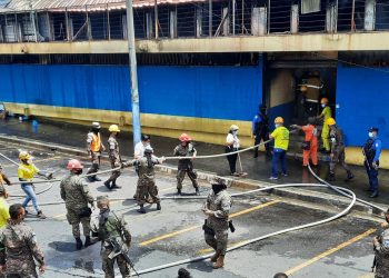 Autoridades del Gobierno trabajan de forma articulada para dar respuesta al incendio en el mercado San Miguelito