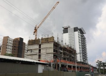 El sector de la construcción de El Salvador prevé cerrar el año con crecimiento del 4 %