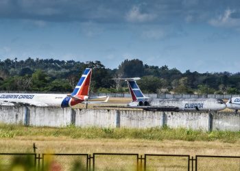 Autoridad migratoria cubana alerta a ciudadanos de estafas con visas falsas