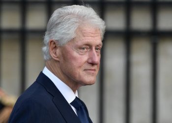Bill Clinton se recupera de una infección y descartan que se trate de COVID-19
