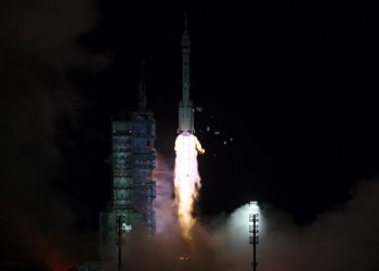 China lanza Shenzhou-13, su misión espacial tripulada más larga